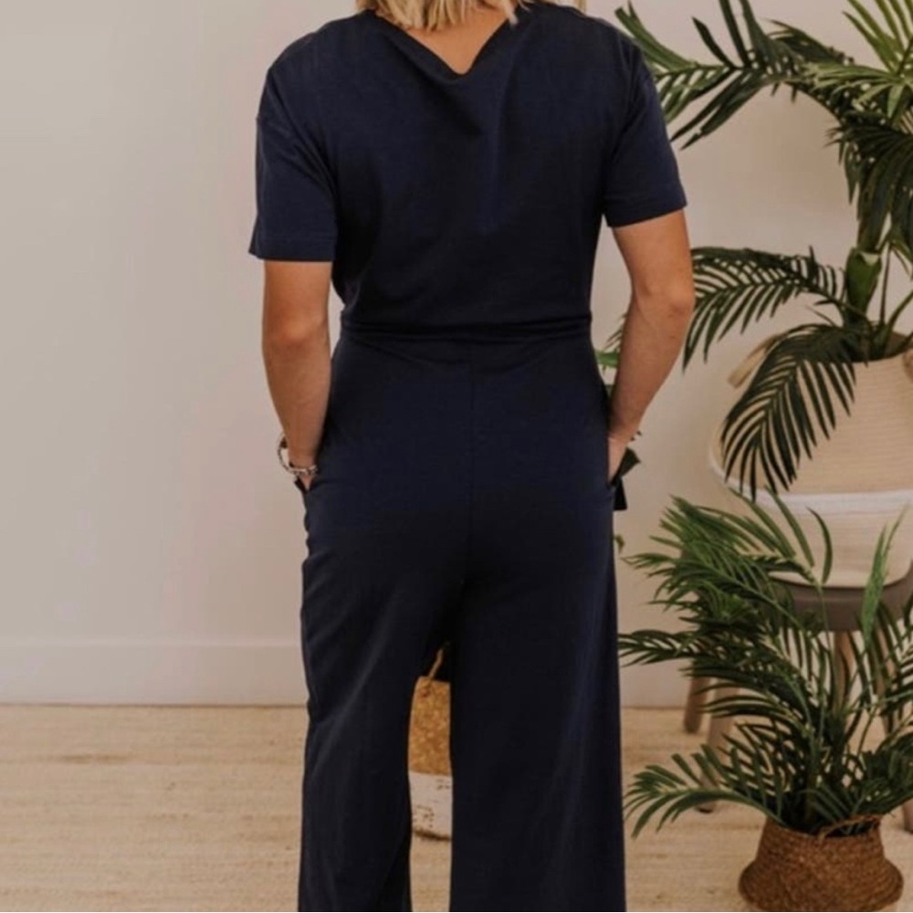 Roolee Wide Leg V-Neck Short Sleeve Neptune Navy Jumpsuit Adjustable Waist Belt - Picture 2 of 12
